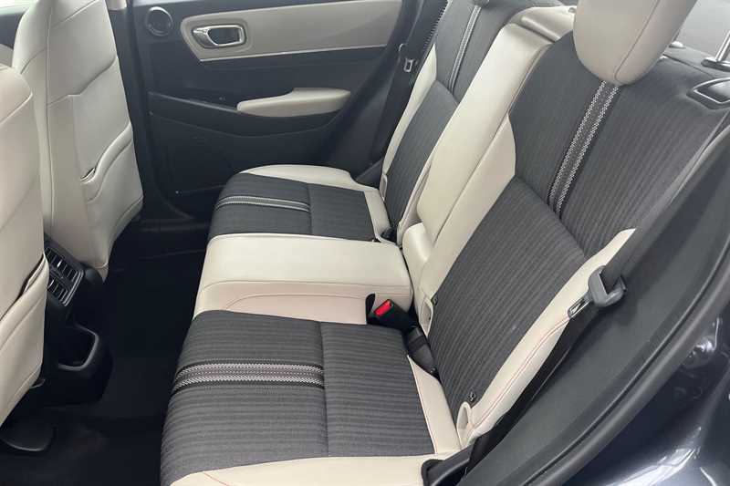 Used Honda HR-V 2023 for sale - 76297739: Photo 8