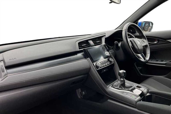 Used Honda Civic 2021 for sale - 76261888: Photo 2