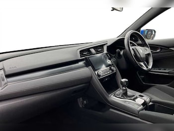 Used Honda Civic 2021 for sale - 76261888: Photo 2