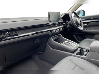 Used Honda CR-V 2025 for sale - 76096149: Photo 2