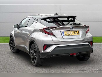 Used Toyota C-HR 2018 for sale - 77855942: Photo