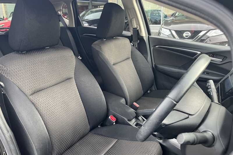 Used Honda Jazz 2019 for sale - 77134104: Photo 34