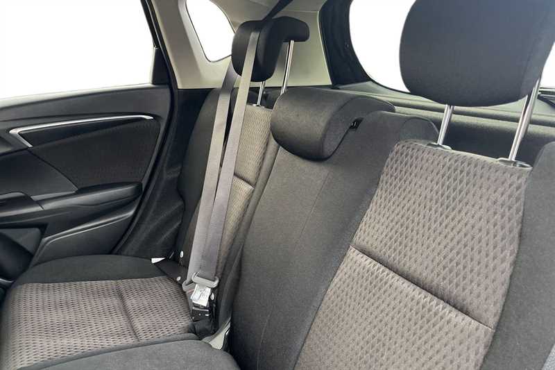 Used Honda Jazz 2019 for sale - 77134104: Photo 8