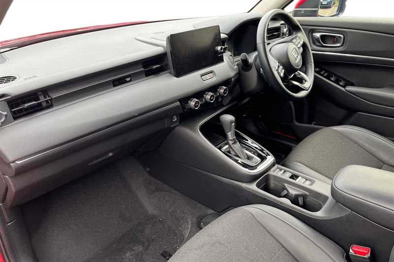 Used Honda HR-V 2024 for sale - 76540292: Photo 2