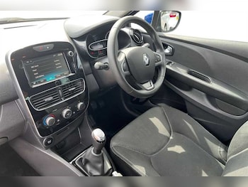 Used Renault Clio 2019 for sale - 79499004: Photo