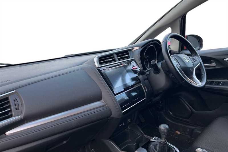 Used Honda Jazz 2016 for sale - 76705818: Photo 2