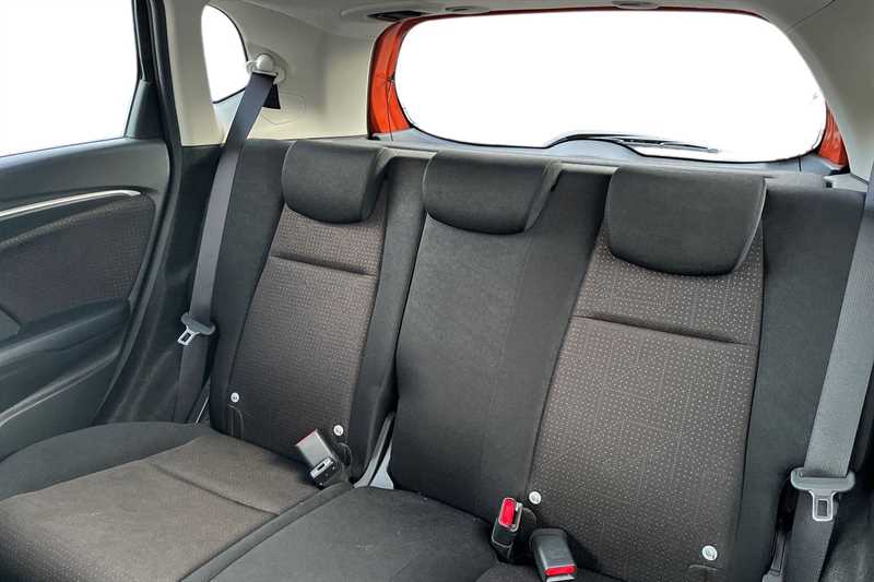 Used Honda Jazz 2016 for sale - 76705818: Photo 8