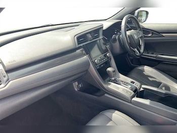 Used Honda Civic 2019 for sale - 79270048: Photo