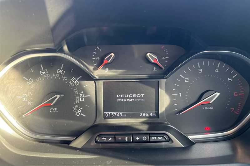 Used Peugeot Rifter 2023 for sale - 76928305: Photo 11