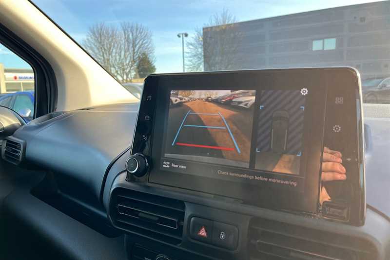 Used Peugeot Rifter 2023 for sale - 76928305: Photo 16