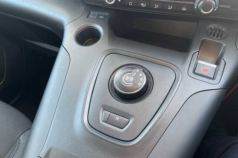 Used Peugeot Rifter 2023 for sale - 76928305: Photo 17