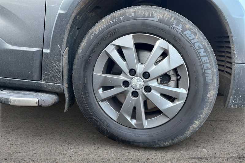 Used Peugeot Rifter 2023 for sale - 76928305: Photo 9