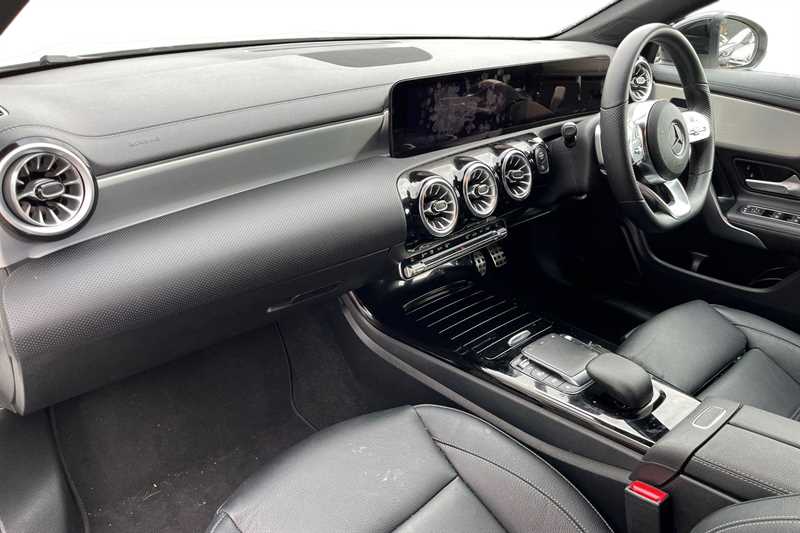 Used Mercedes-Benz CLA 2023 for sale - 76125117: Photo 2