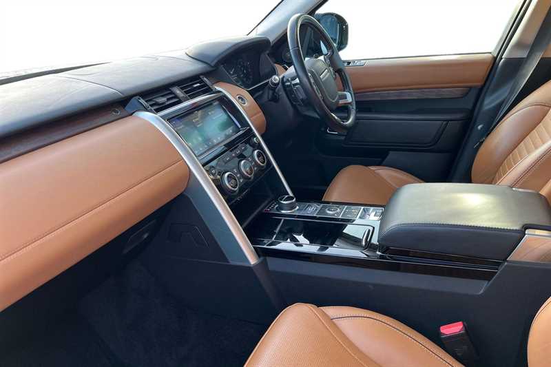 Used Land Rover Discovery 2019 for sale - 76434863: Photo 2