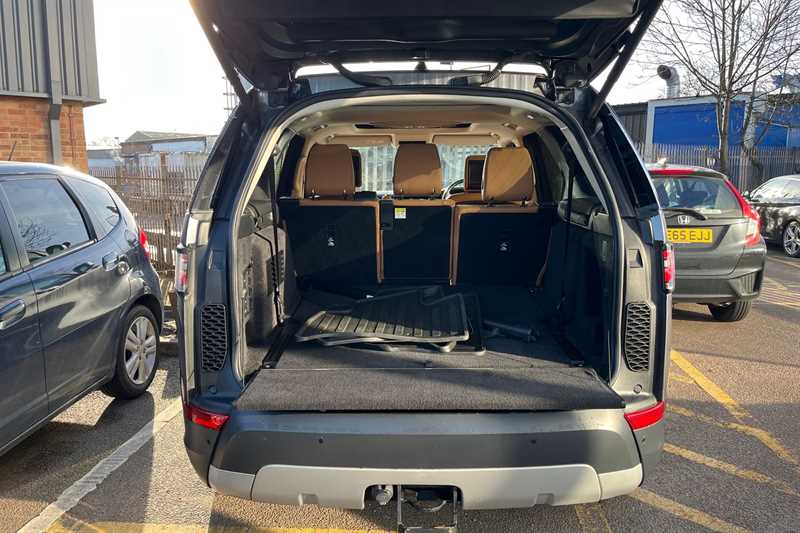 Used Land Rover Discovery 2019 for sale - 76434863: Photo 25