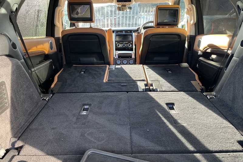 Used Land Rover Discovery 2019 for sale - 76434863: Photo 32