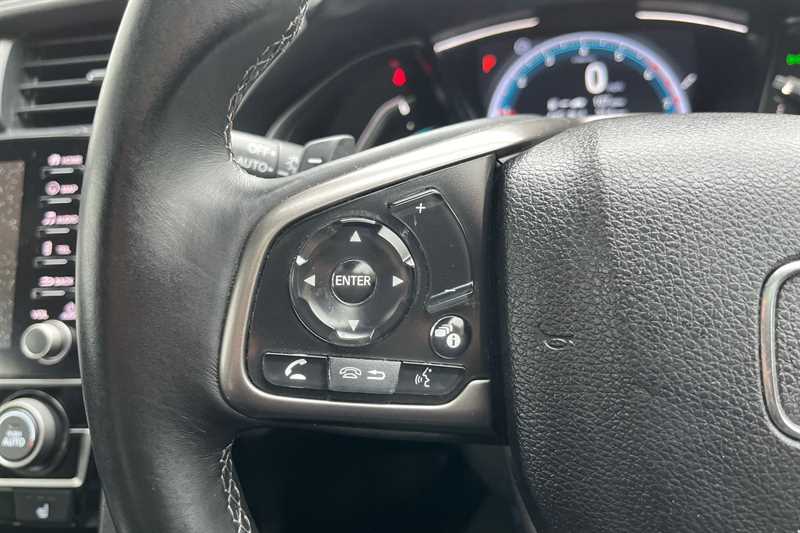 Used Honda Civic 2020 for sale - 76140500: Photo 17