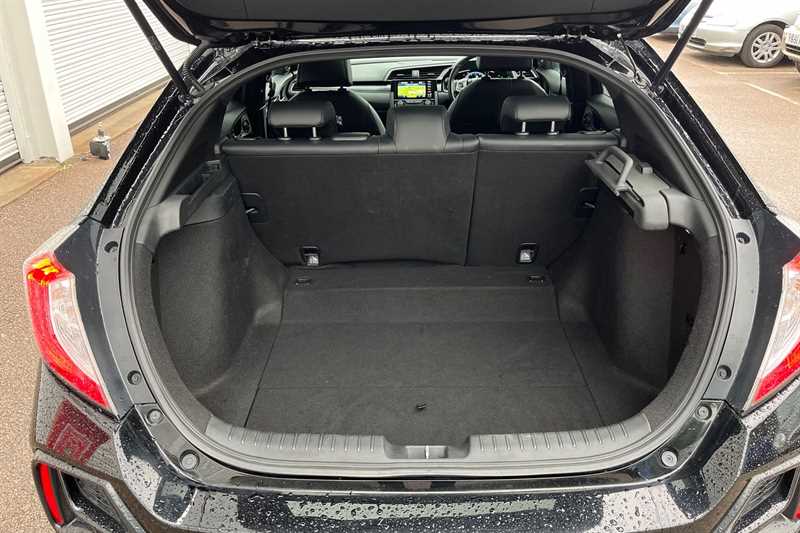 Used Honda Civic 2020 for sale - 76140500: Photo 20