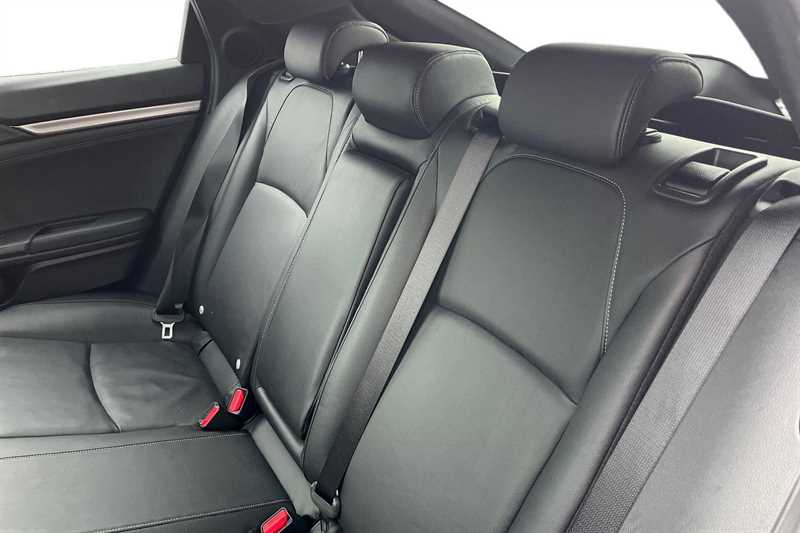 Used Honda Civic 2020 for sale - 76140500: Photo 8