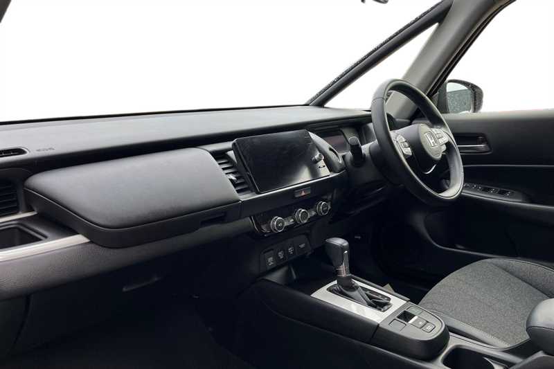 Used Honda Jazz 2021 for sale - 76022068: Photo 2