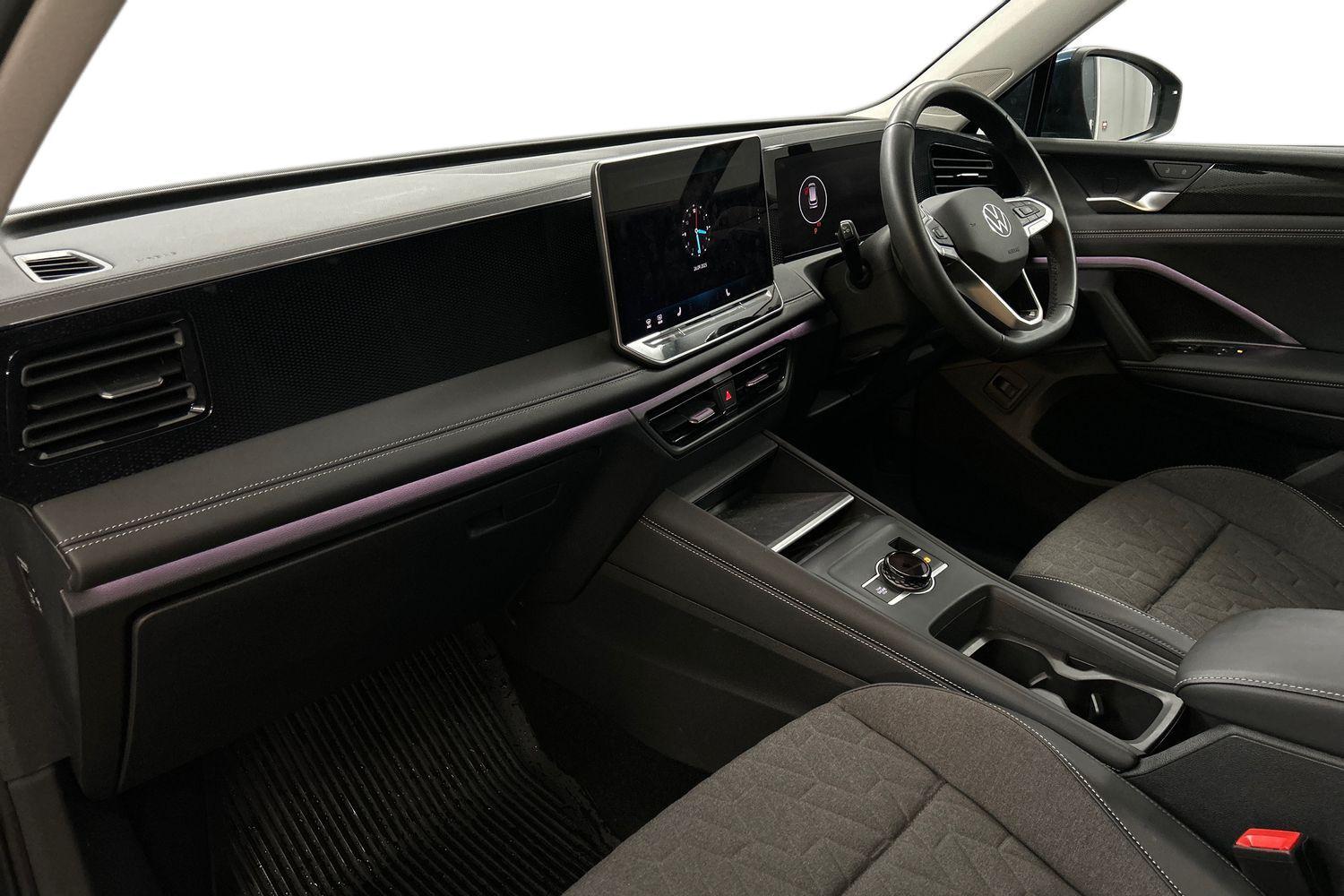 Used Volkswagen Tiguan 2024 for sale - 76201124: Photo 2