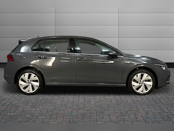 Used Volkswagen Golf 2022 for sale - 75247459: Photo