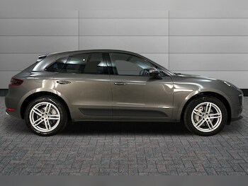 Used Porsche Macan 2017 for sale - 75388548: Photo