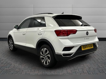 Used Volkswagen T-Roc 2021 for sale - 75707316: Photo