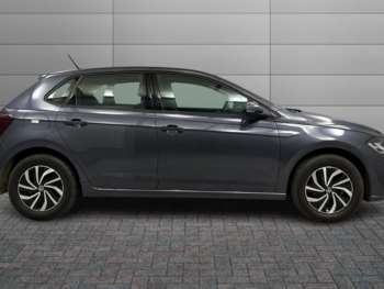 Used Volkswagen Polo 2024 for sale - 74851050: Photo