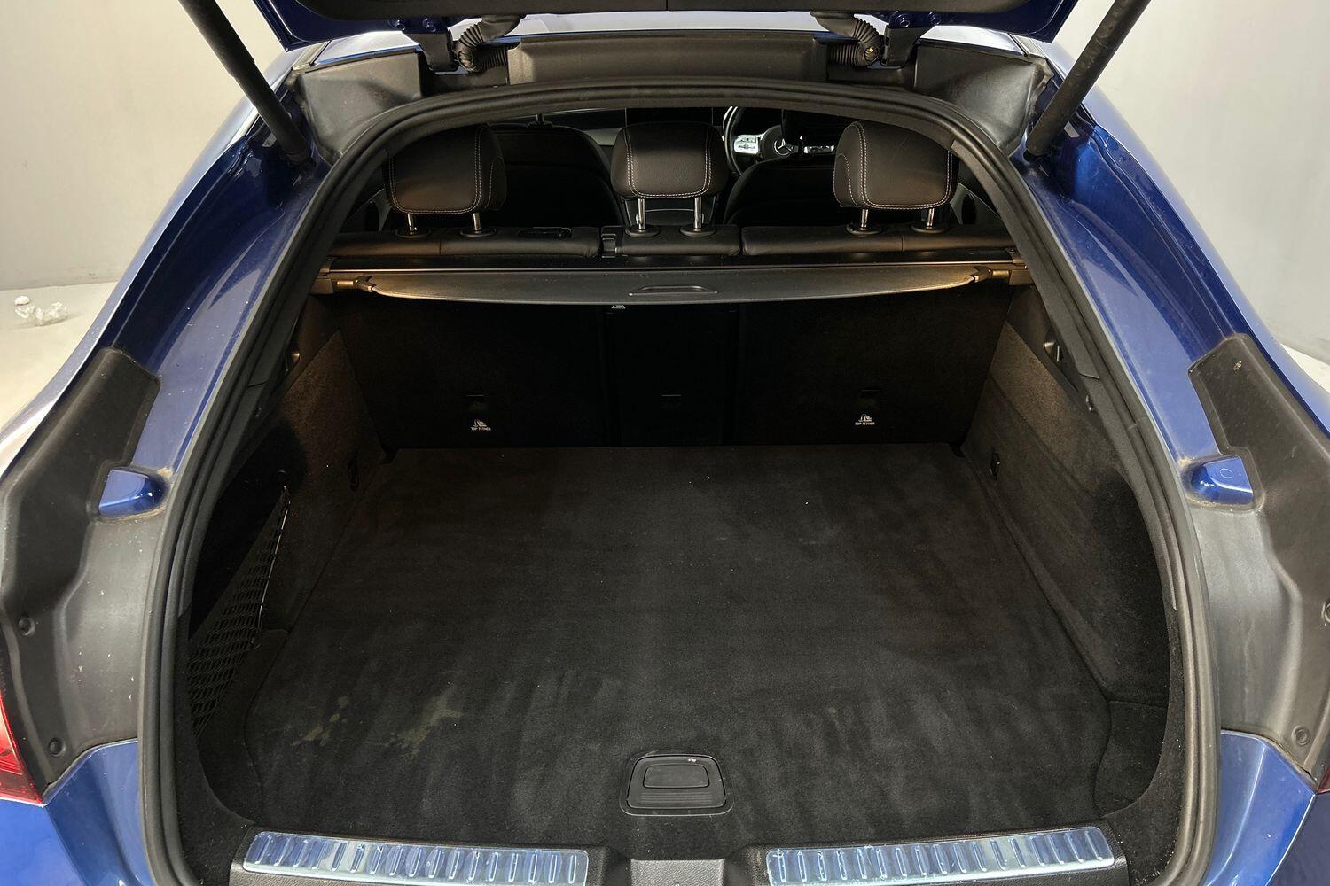 Used Mercedes-Benz GLC 2022 for sale - 75940602: Photo 11