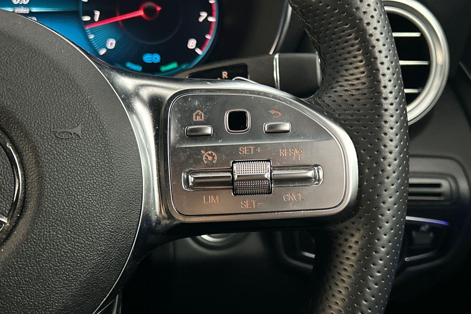 Used Mercedes-Benz GLC 2022 for sale - 75940602: Photo 23