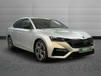(24) - 2.0 TSI vRS 5dr DSG
