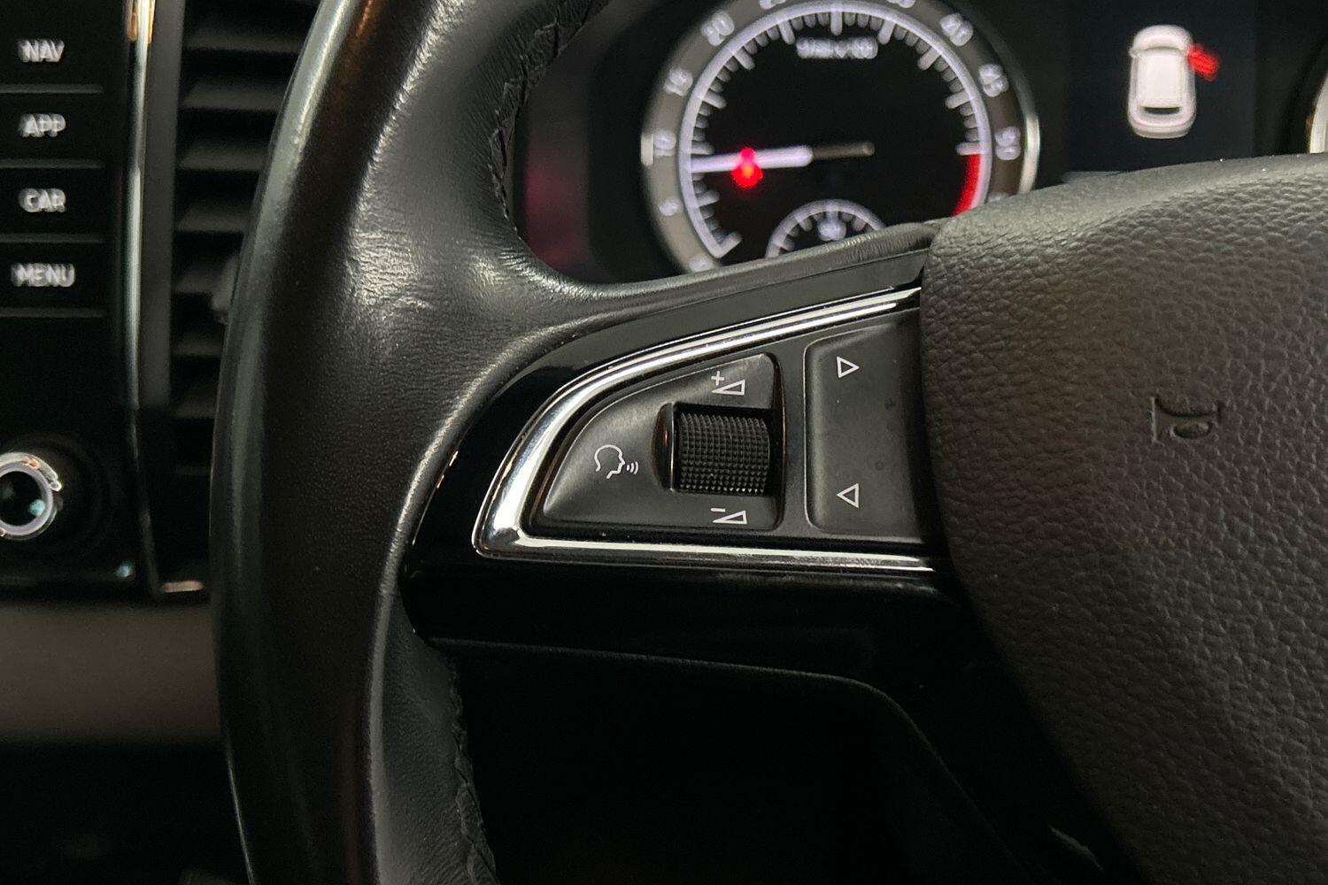 Used Skoda Karoq for sale - 76200896: Photo 14