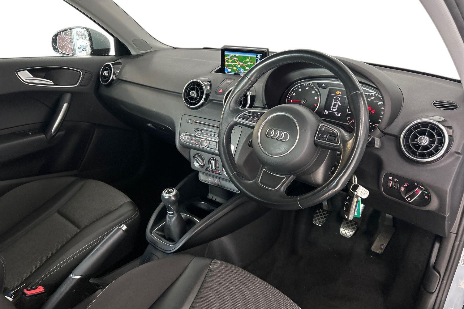 Used Audi A1 for sale - 75978357: Photo 6