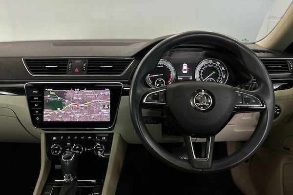 Used Skoda Superb 2018 for sale - 76200011: Photo 13