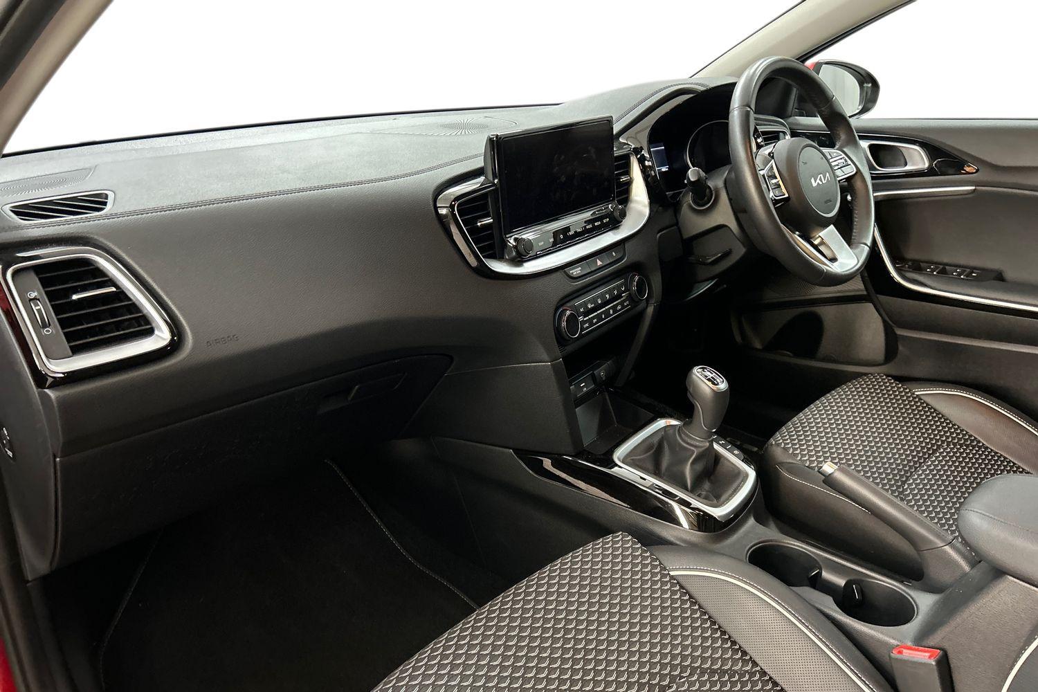 Used Kia Ceed 2024 for sale - 75977123: Photo 2