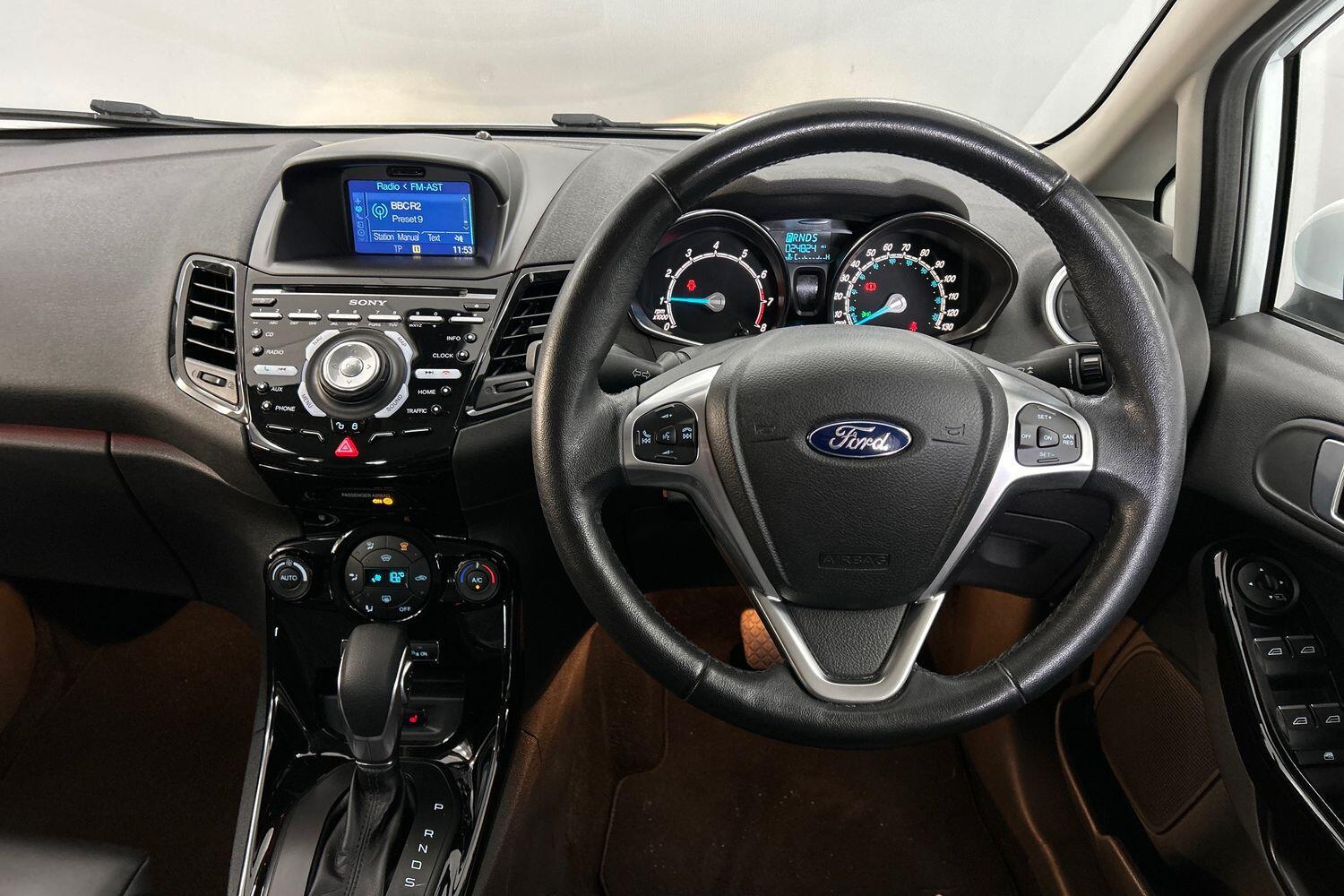 Used Ford Fiesta 2016 for sale - 76032201: Photo 13