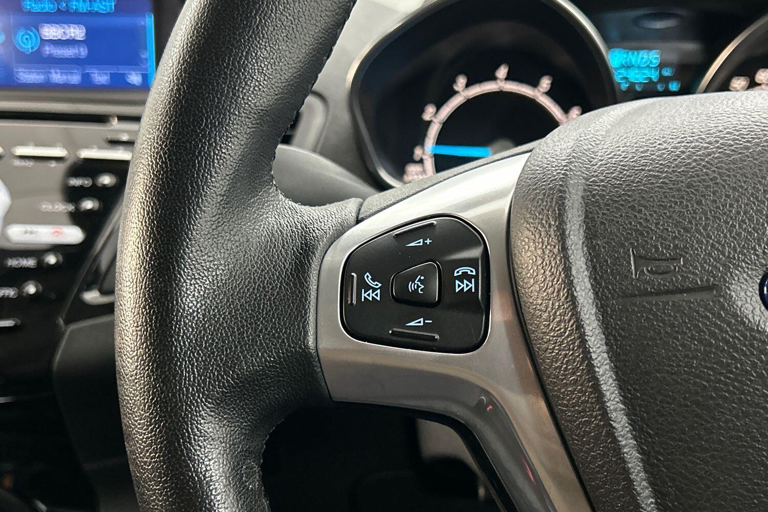 Used Ford Fiesta 2016 for sale - 76032201: Photo 14