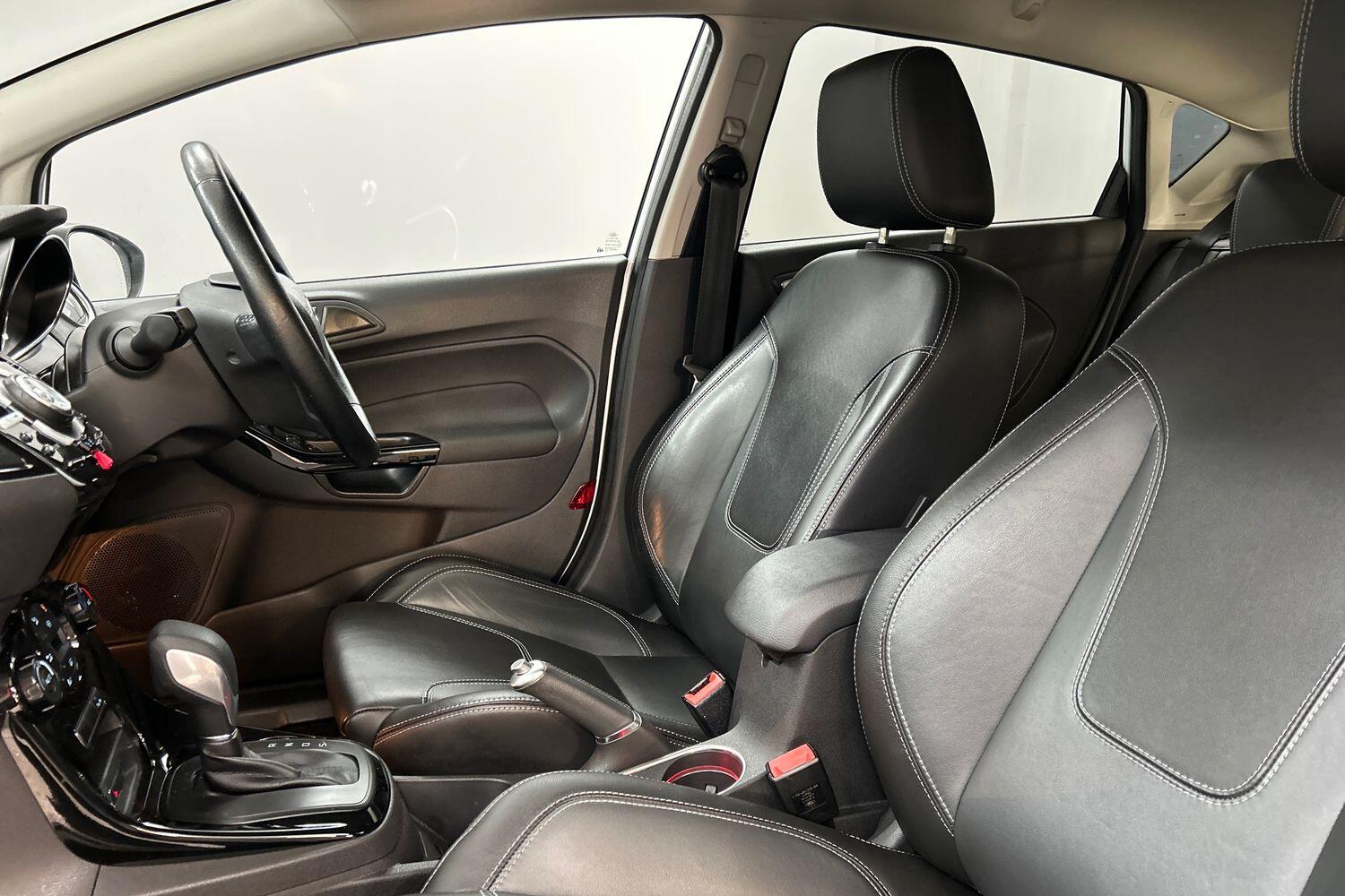 Used Ford Fiesta 2016 for sale - 76032201: Photo 16