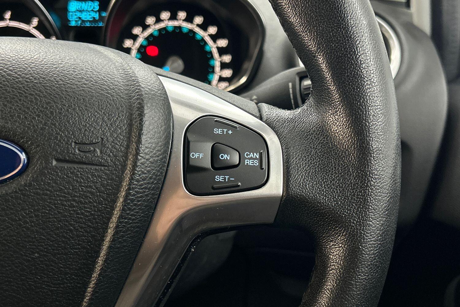 Used Ford Fiesta 2016 for sale - 76032201: Photo 25