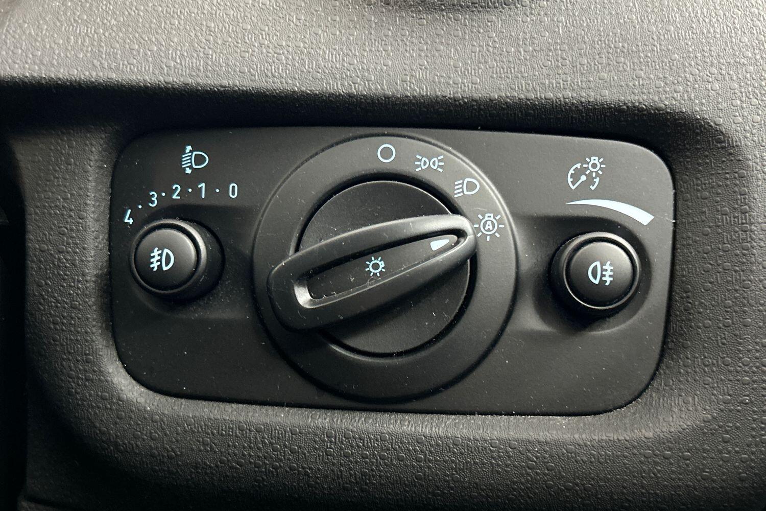 Used Ford Fiesta 2016 for sale - 76032201: Photo 26