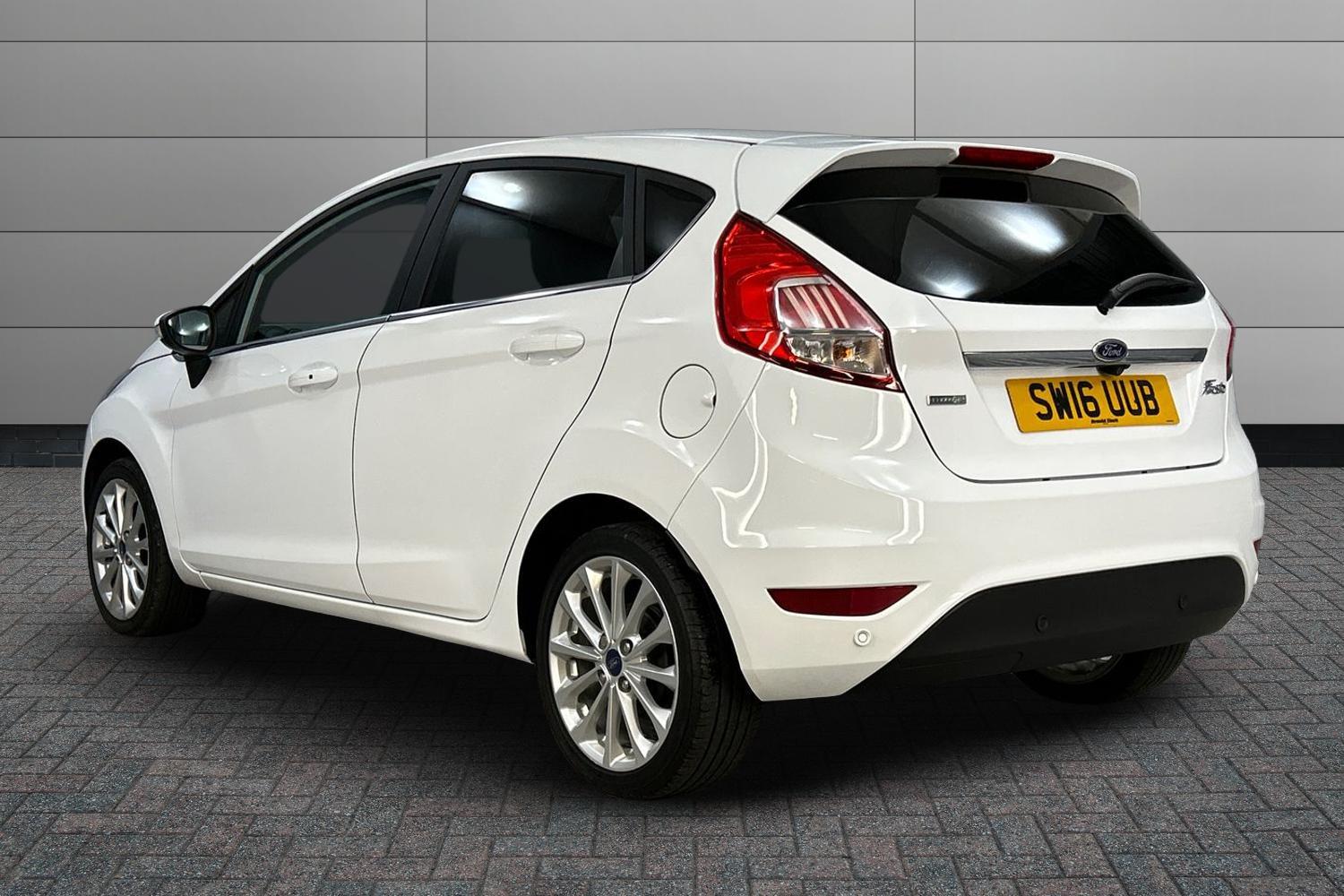 Used Ford Fiesta 2016 for sale - 76032201: Photo 3