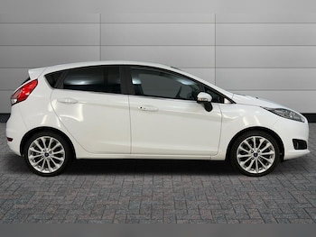 Used Ford Fiesta 2016 for sale - 76032201: Photo 4