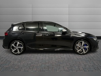 Used Volkswagen Golf 2023 for sale - 75127742: Photo