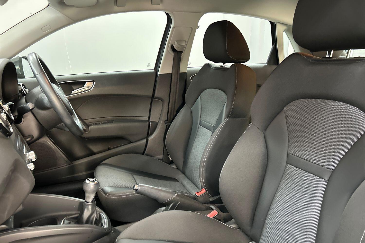 Used Audi A1 2015 for sale - 76032572: Photo 16