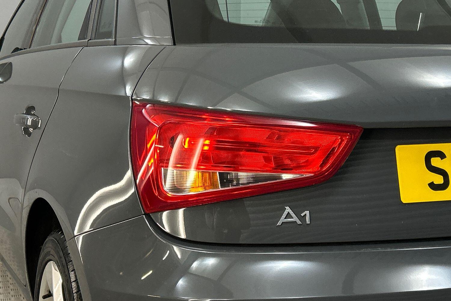 Used Audi A1 2015 for sale - 76032572: Photo 19