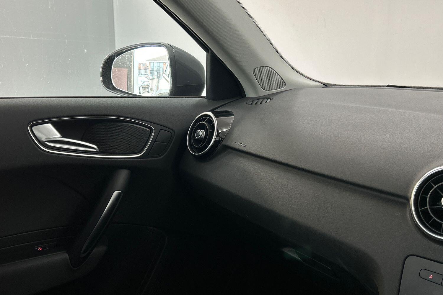 Used Audi A1 2015 for sale - 76032572: Photo 25