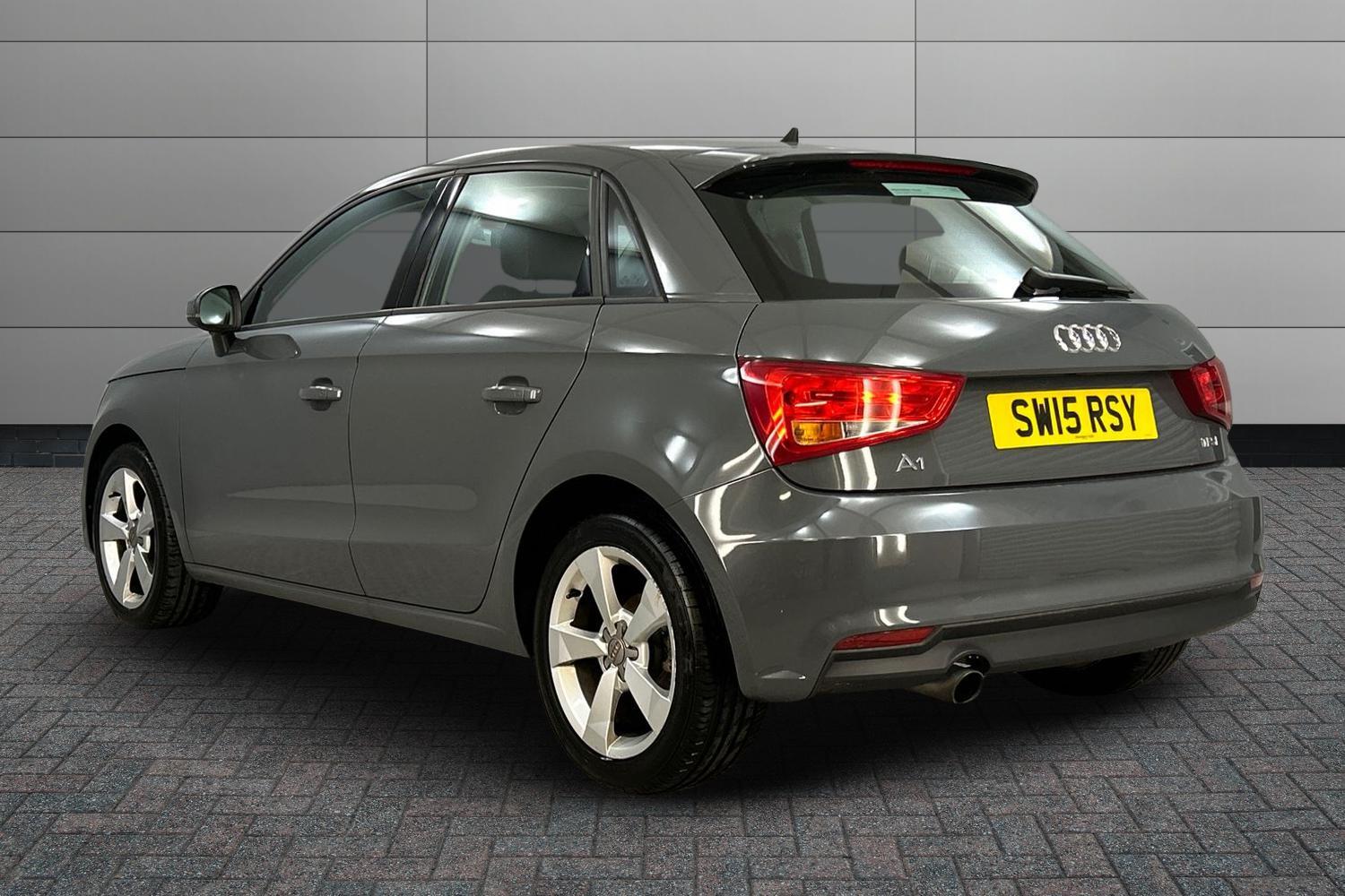 Used Audi A1 2015 for sale - 76032572: Photo 3