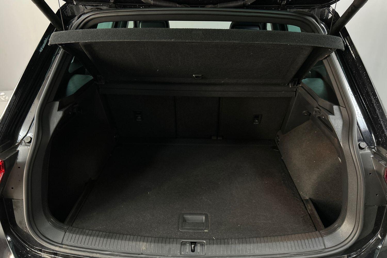 Used Volkswagen Tiguan 2019 for sale - 76109763: Photo 11