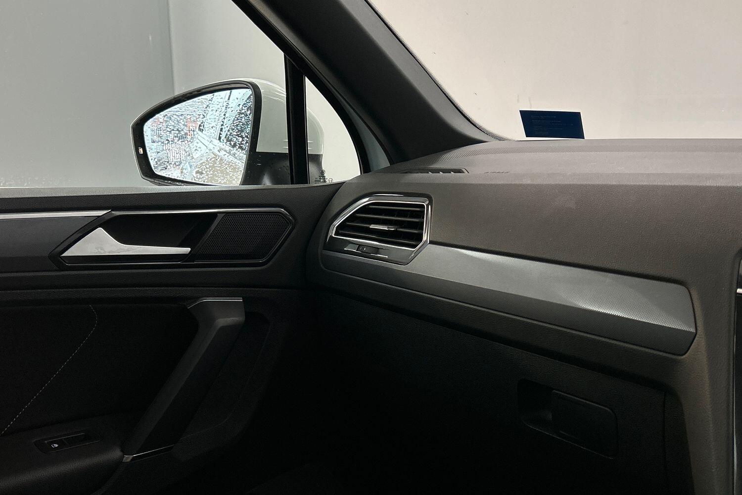 Used Volkswagen Tiguan 2018 for sale - 76200089: Photo 28